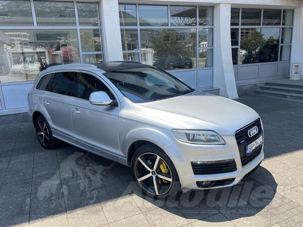 Audi - Q7 - sline