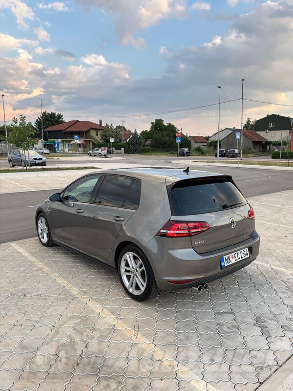 Volkswagen - Golf 7 - 2.0 tdi