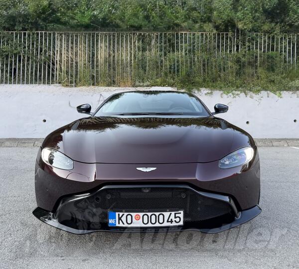 Aston Martin - Vantage - V8 4.0 Hand Built