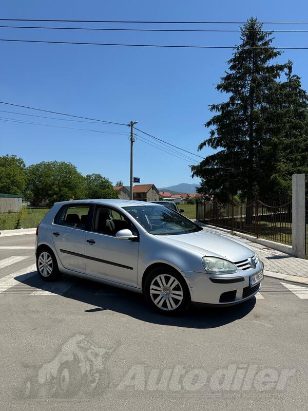 Volkswagen - Golf 5 - 1.9 TDI
