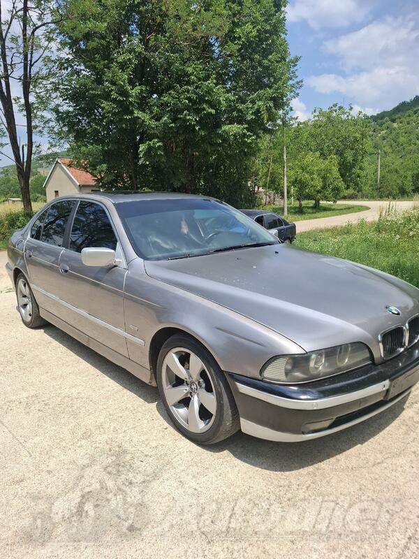 BMW - 520 - m52