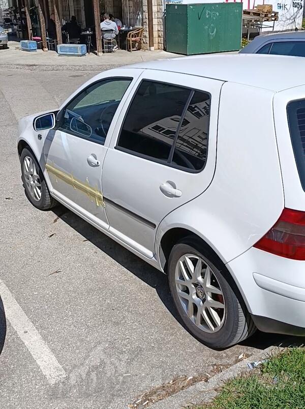 Volkswagen - Golf 4 - 1,6