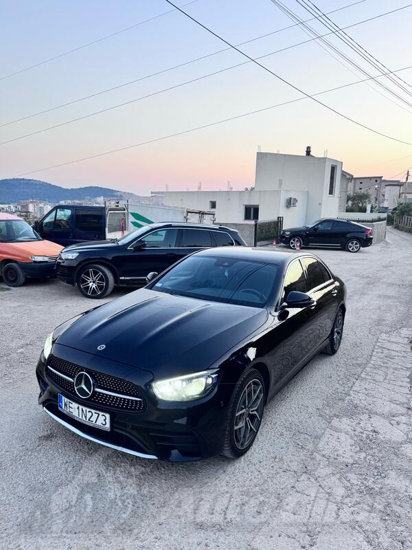 Mercedes Benz - E 220 - :