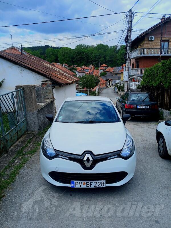 Renault - Clio - 1.5 dci