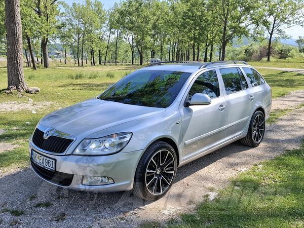 Škoda - Octavia - TSI DSG FULL OPREMA