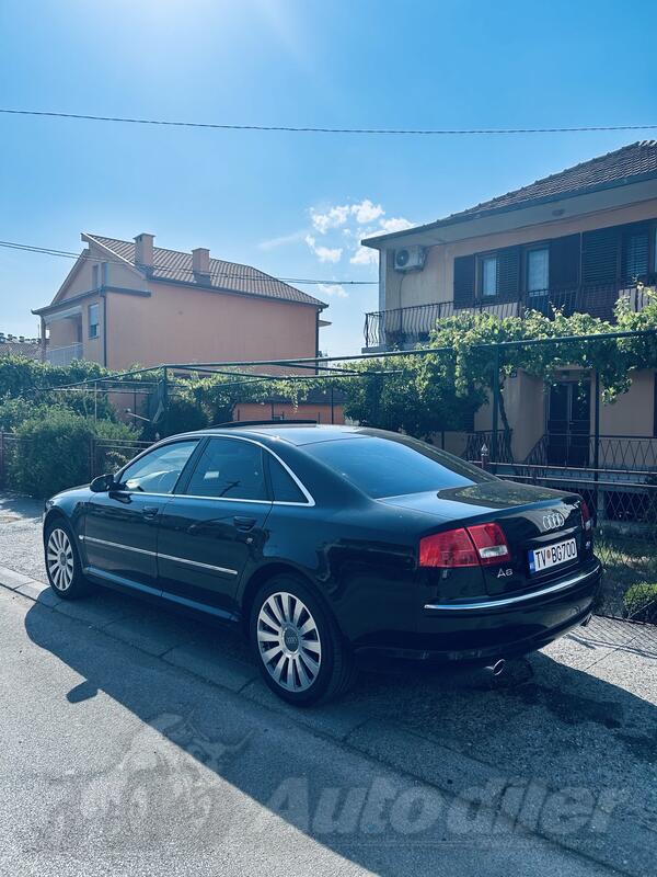 Audi - A8 - 4.2 Quattro