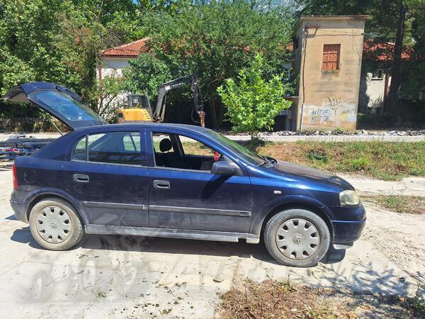 Opel - Astra - 2.0