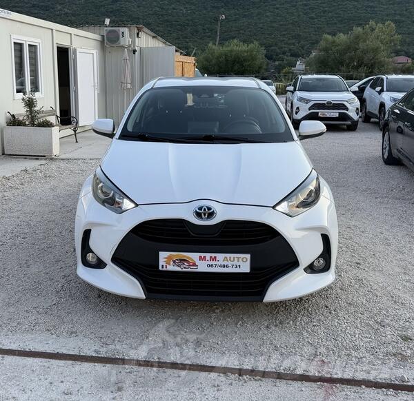 Toyota - Yaris - 1.5 HYBRID 07/2023g AUTOMATIK