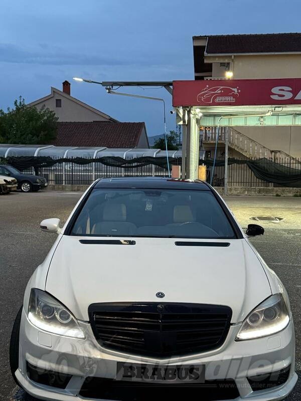Mercedes Benz - S 320 - 320