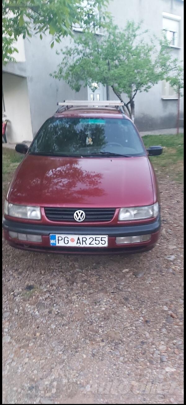 Volkswagen - Passat - 3