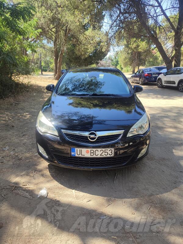 Opel - Astra - J 1.7 CDTI
