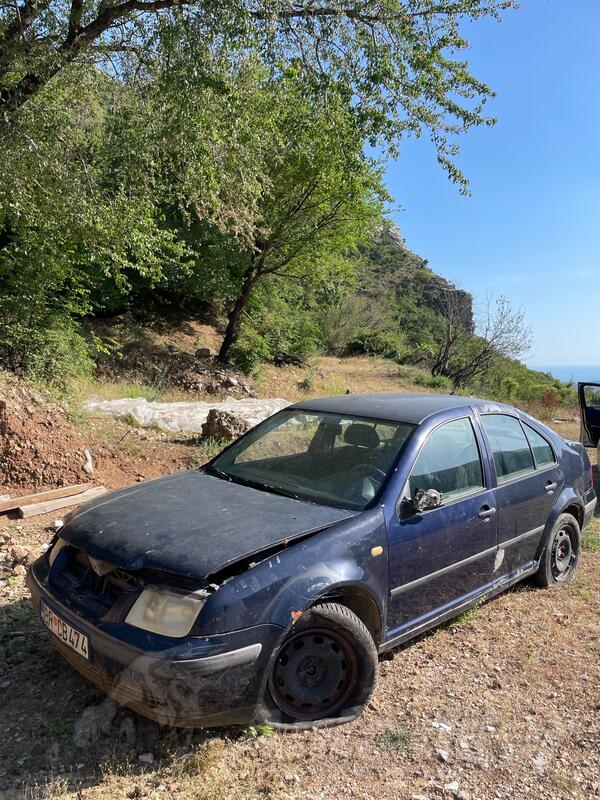 Volkswagen - Bora - 1.6 sr