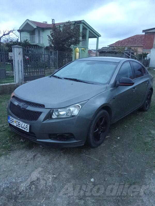Chevrolet - Cruze - 1,6