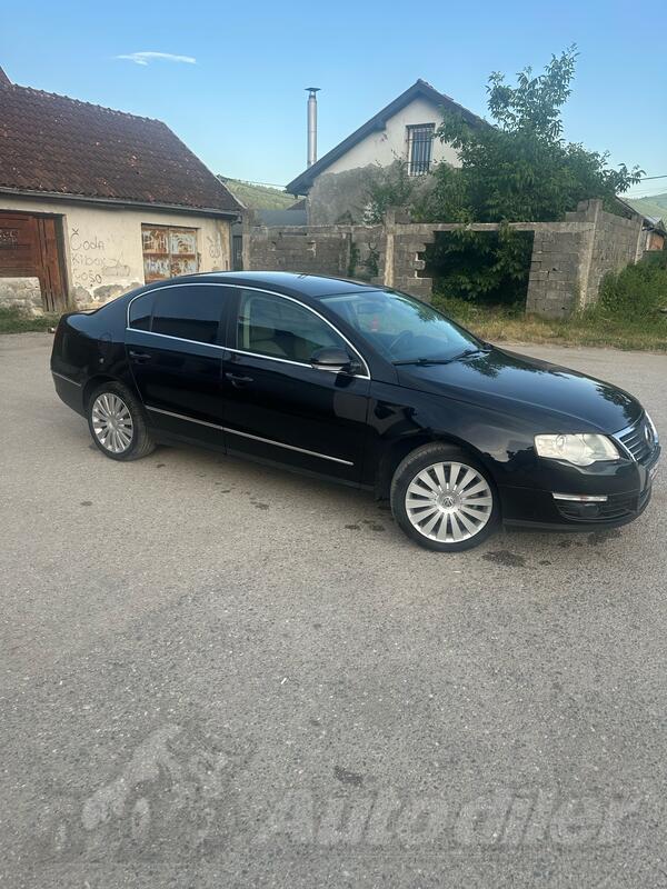 Volkswagen - Passat