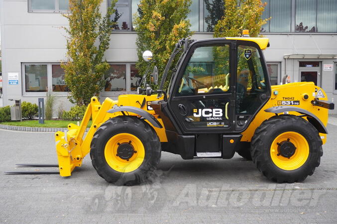 JCB - 531-70 teleskopski utovarivač / 900 MTH / 3,1 t / domet 7 m / FHM-0223
