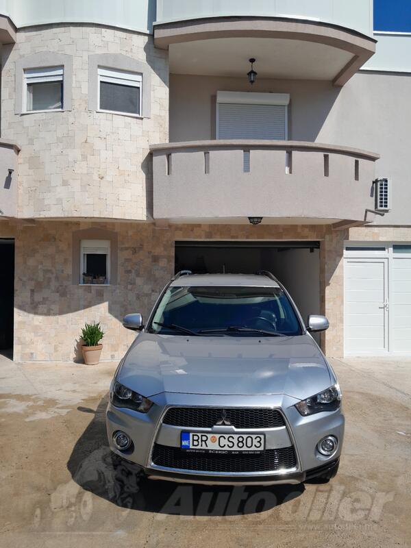 Mitsubishi - Outlander - 2.3