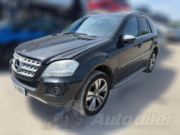U djelovima Mercedes Benz - ML 300