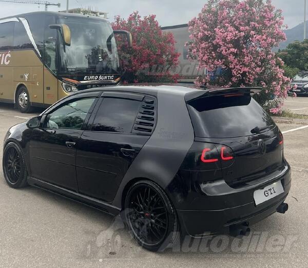 Volkswagen - Golf 5 - 2.0