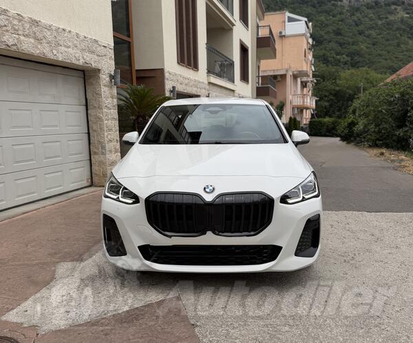 BMW - 218 - Mpaket