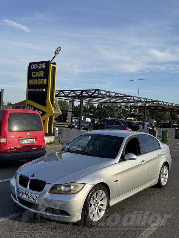 BMW - 320 - 2.0