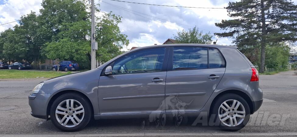 Volkswagen - Golf 5