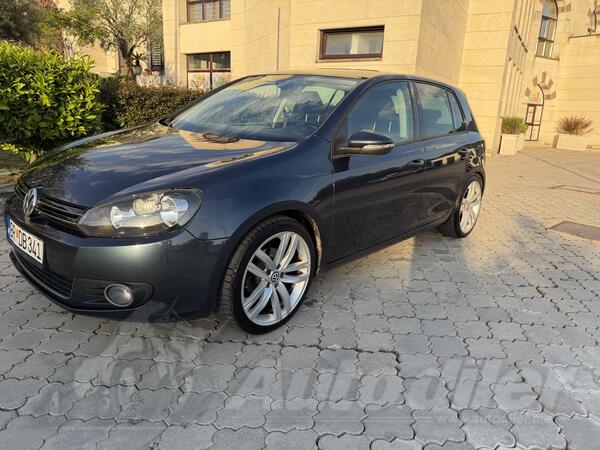 Volkswagen - Golf 6 - 1.6 TDI HIGHLINE