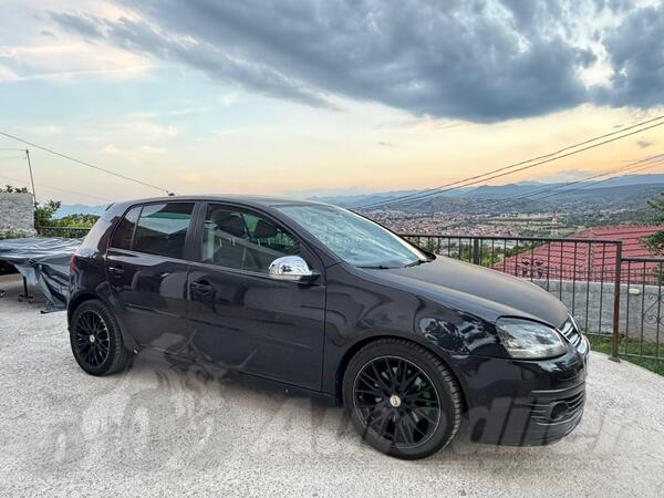 Volkswagen - Golf 5 - 2.0