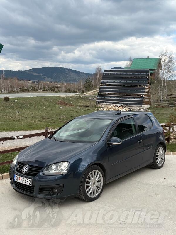 Volkswagen - Golf 5 - 2.0 tdi