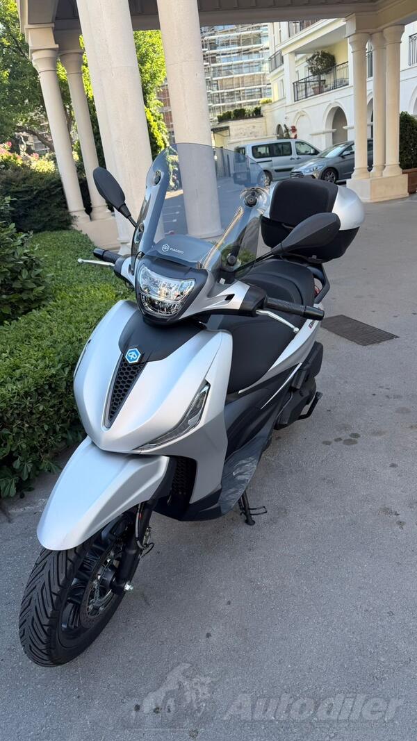 Piaggio - BEVERLY S