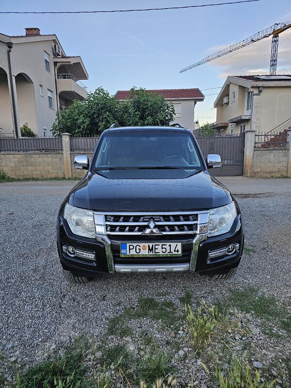 Mitsubishi - Pajero - 3.2