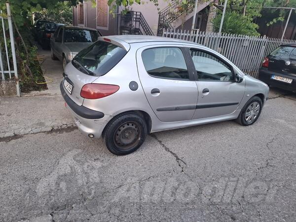 Peugeot - 206 - 1.4