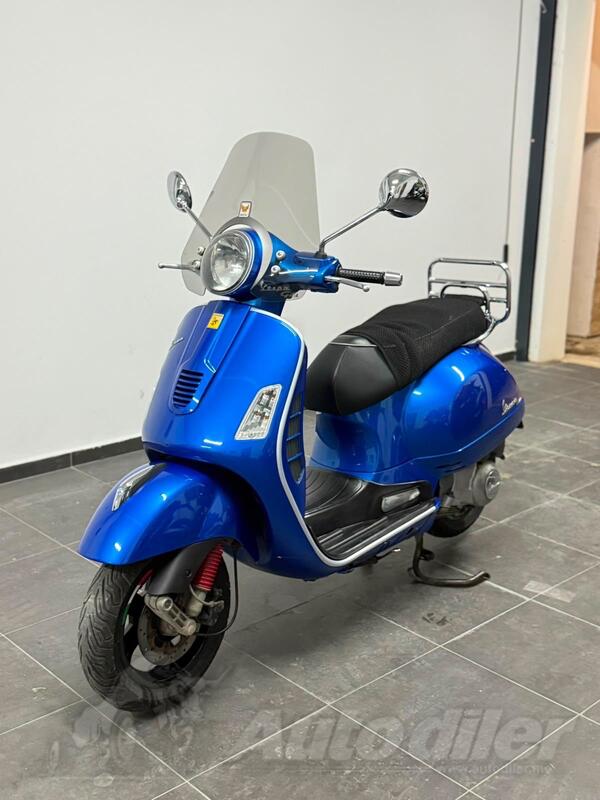 Piaggio - 300GTS