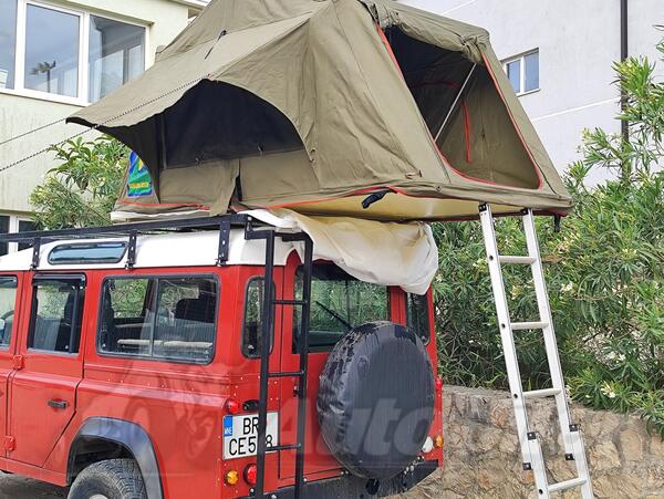 Land Rover - Defender