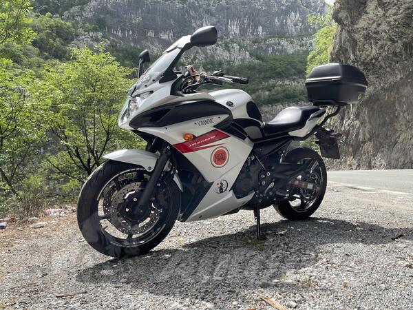 Yamaha - XJ6F
