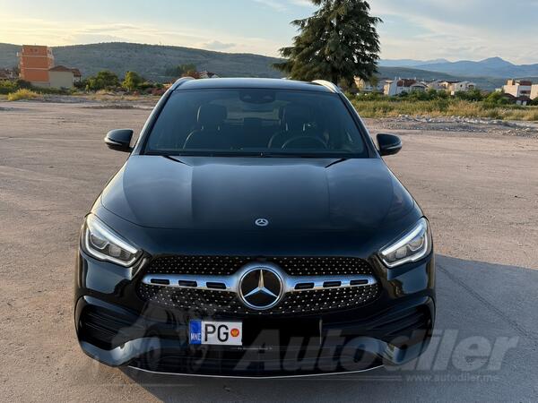 Mercedes Benz - GLA 180 - AMG