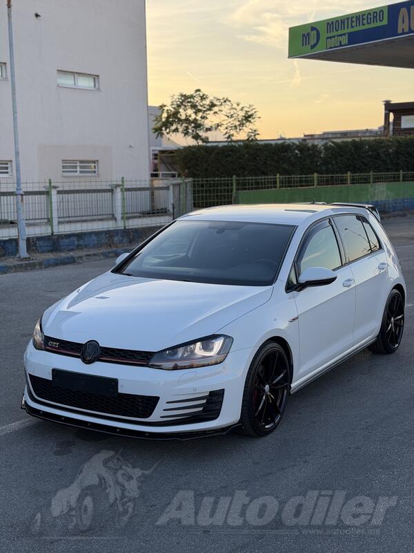 Volkswagen - Golf 7 - GTI