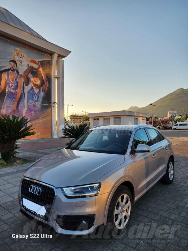 Audi - Q3