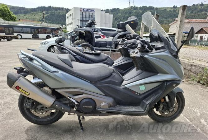Kymco - AK 550