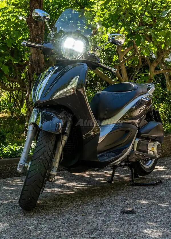 Piaggio - Beverly 300ie