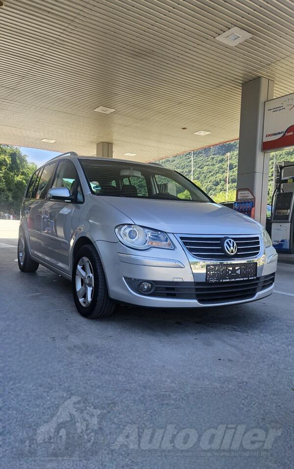 Volkswagen - Touran - 2.0 TDI