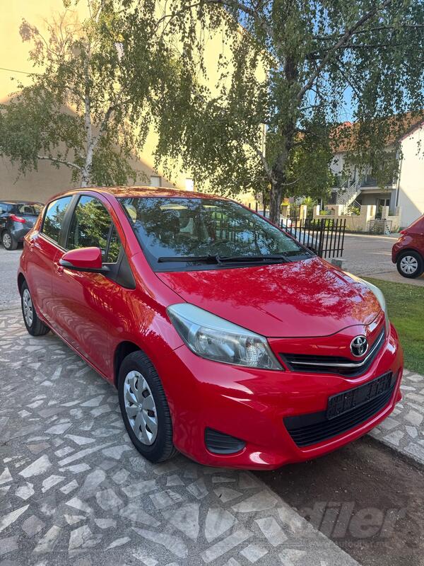 Toyota - Yaris - VVt-i