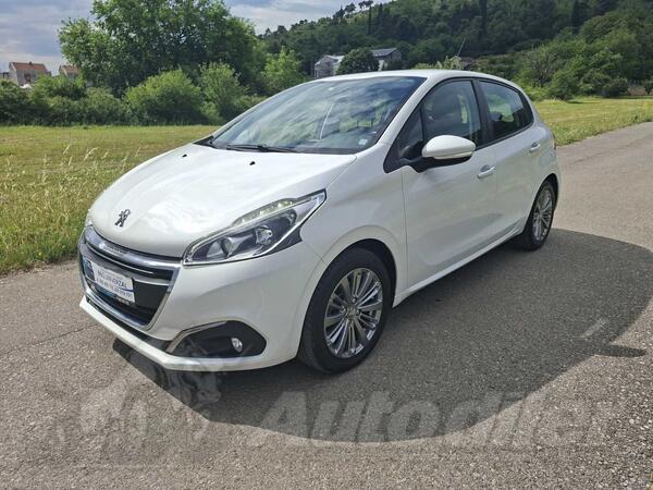 Peugeot - 208 - 1.4 hdi