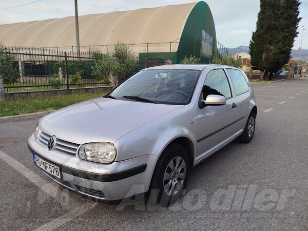 Volkswagen - Golf 4 - 1.4