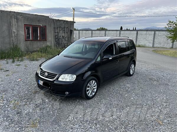 Volkswagen - Touran - 2.0TDI 6MT