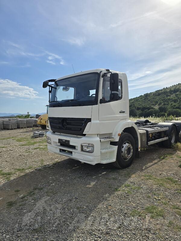 Mercedes Benz - Axor