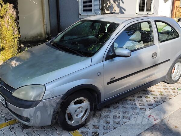 Opel - Corsa - 17 DTI