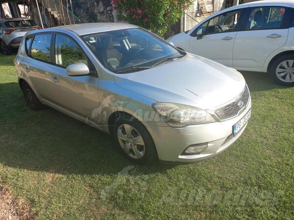 Kia - Cee`d - 1.4 cc,benzin