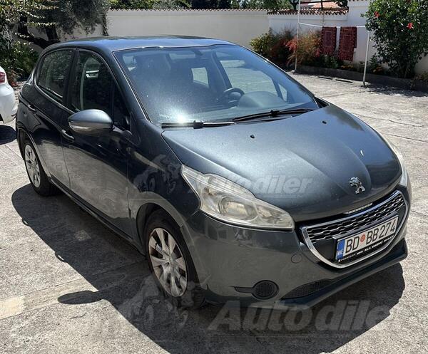 Peugeot - 208 - 1.2 E 5P