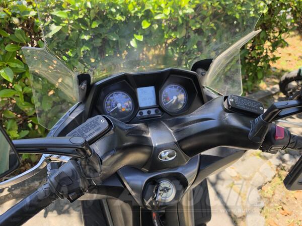 Kymco - downtown 350i