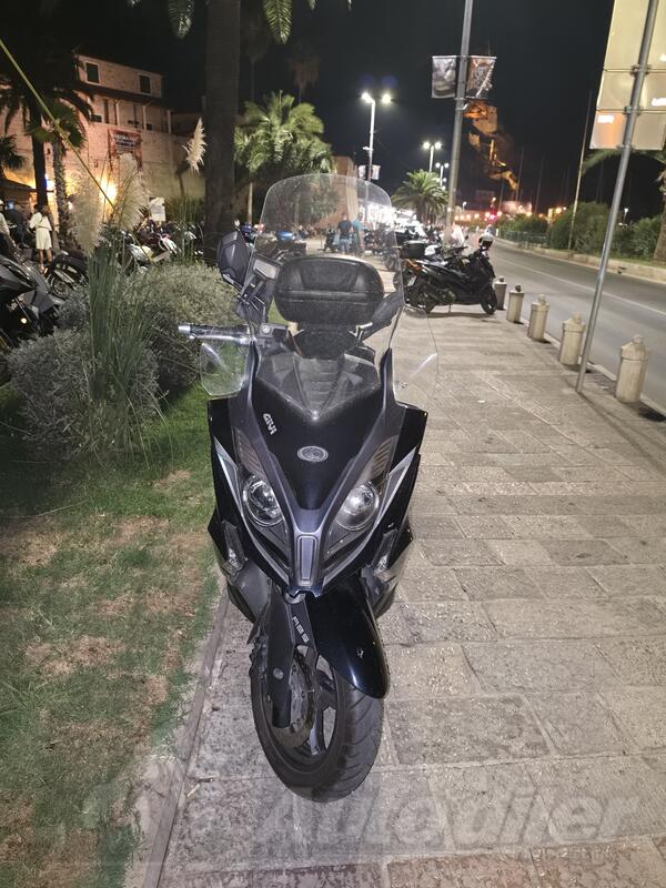 Kymco - downtown 350i